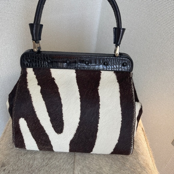 VALENTINO Black & White ZEBRA Print Handbag, - Picture 6 of 13